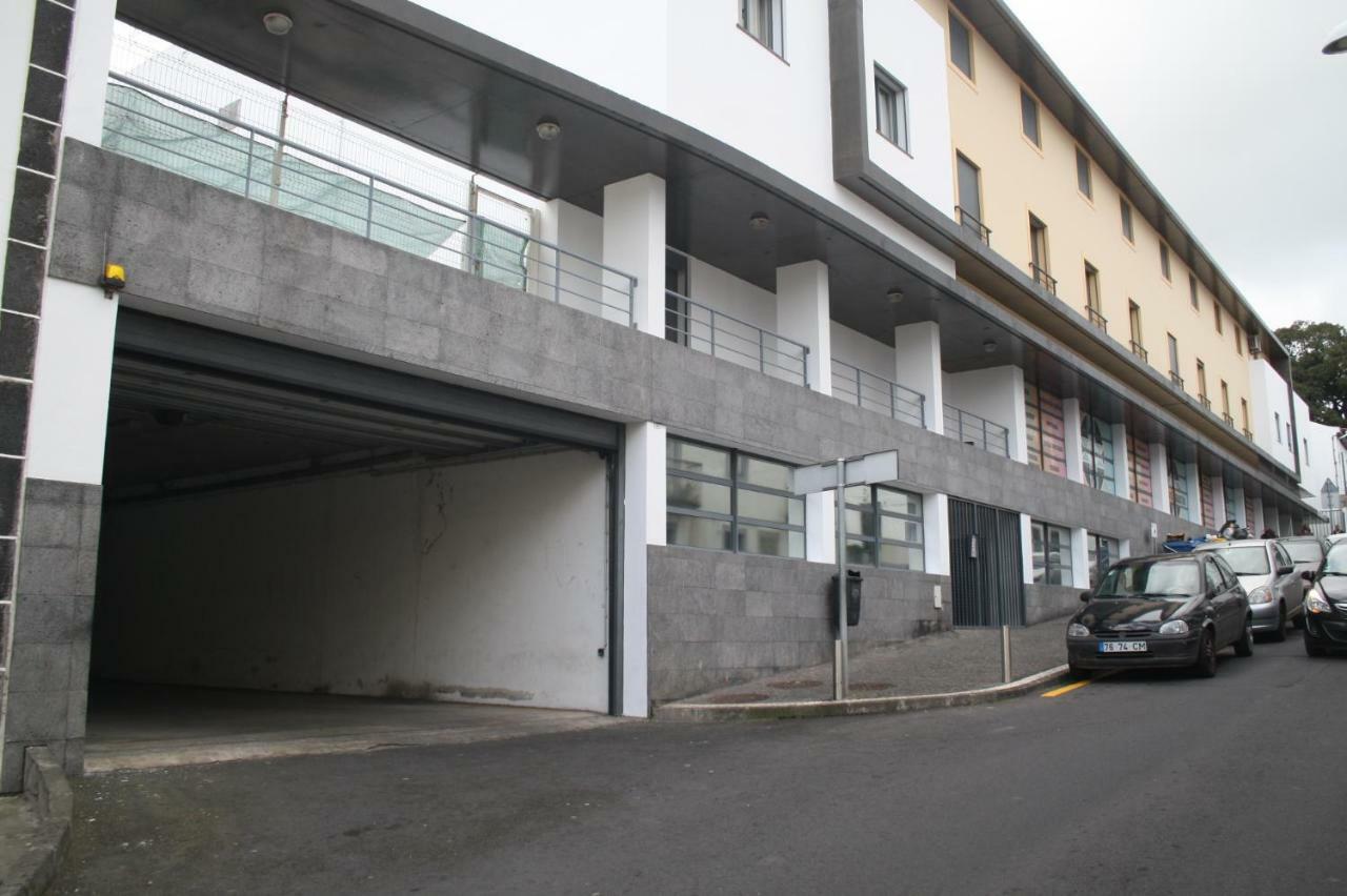 Arquinha Apartment ปอนตาเดลกาดา ภายนอก รูปภาพ