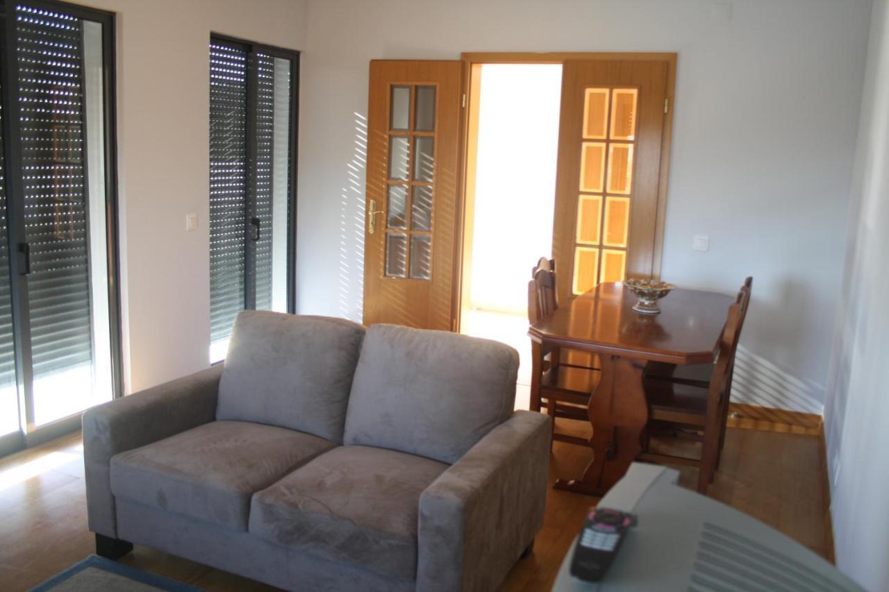 Arquinha Apartment ปอนตาเดลกาดา ห้อง รูปภาพ