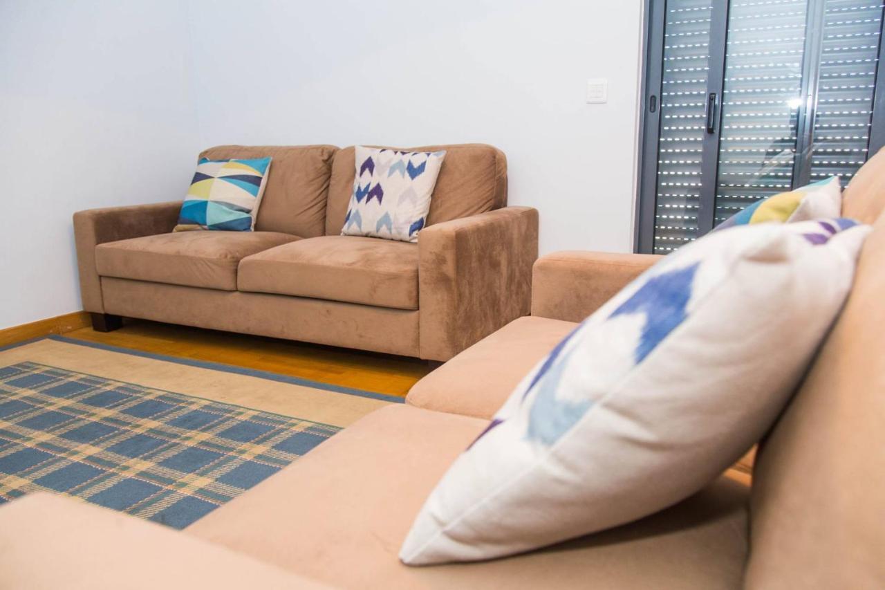 Arquinha Apartment ปอนตาเดลกาดา ภายนอก รูปภาพ